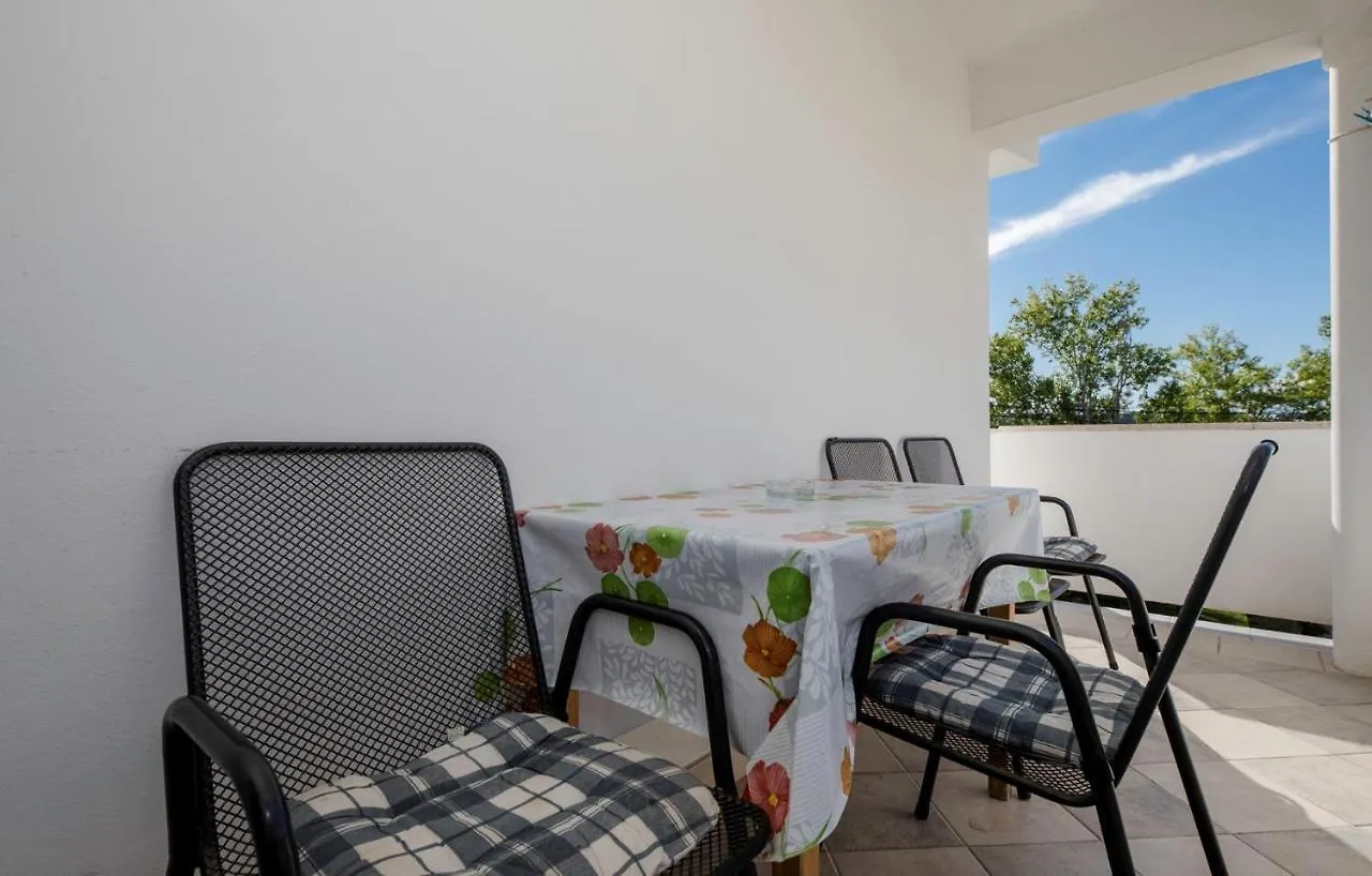 Guest house Apartments Stanicic Kampor